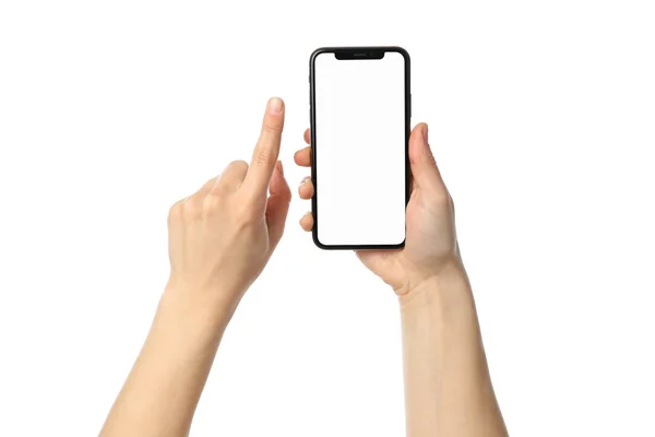 Kadın elleri telefonu boş ekranla tutuyor, beyaz ekranda izole edilmiş. 
