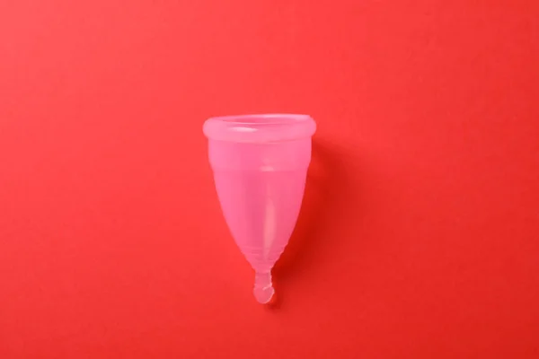 Менструальная Чашка Красном Фоне Место Текста — стоковое фото
