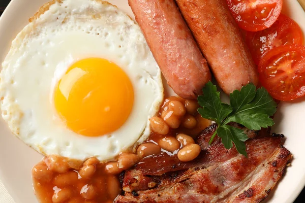 Délicieux Petit Déjeuner Déjeuner Avec Des Œufs Frits Sur Fond — Photo