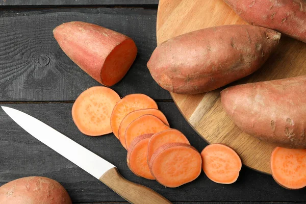 Zoete Aardappel Houten Ondergrond Bovenaanzicht Groenten Fruit — Stockfoto