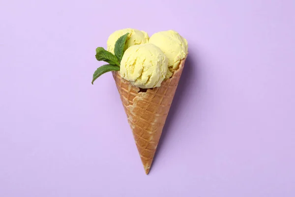 Ice Cream Mint Violet Background Space Text — Stock Photo, Image