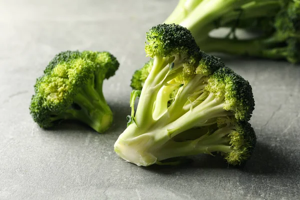 Broccoli Grey Background Close Healthy Food — Stock Photo, Image