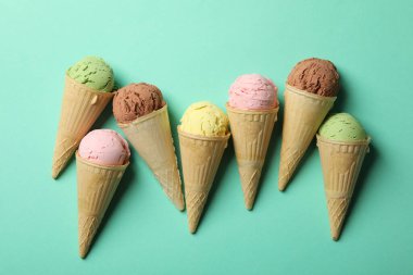 Nane arkaplanda waffle 'lı dondurma. Tatlı yemek.