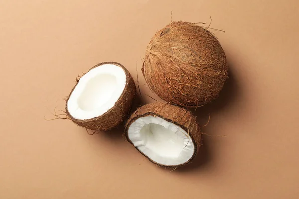 Kokosy Hnědém Pozadí Výhled Shora Tropické Ovoce — Stock fotografie