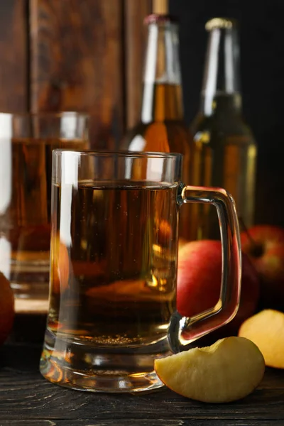 Composición Con Sidra Manzanas Sobre Fondo Madera — Foto de Stock