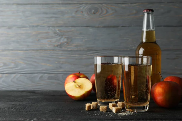 Composición Con Sidra Azúcar Manzanas Sobre Fondo Madera — Foto de Stock