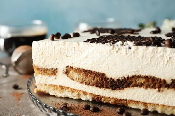 Composizione Con Tiramisù Tavolo Marrone Primo Piano Dolce Dessert — Foto Stock