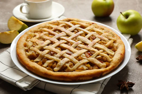 Composition Avec Tarte Aux Pommes Ingrédients Sur Fond Gris Aliments — Photo