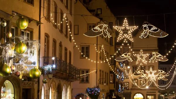 Strasboug 2015 年 12 月 29 日。ストラスブール、フランス ・ アルザスのクリスマス装飾 — ストック写真
