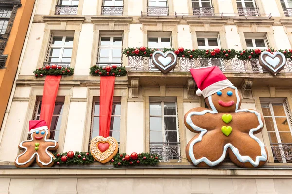 Strasboug December 29 2015. Karácsonyi dekoráció: Strasbourg, Franciaország. — Stock Fotó