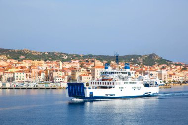 Feribota harbour Island of Maddalena, Sardunya, İtalya
