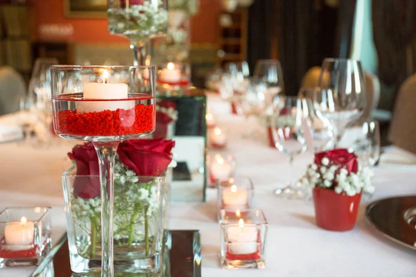 Ensemble de table pour une fête d'événement ou une réception de mariage — Photo