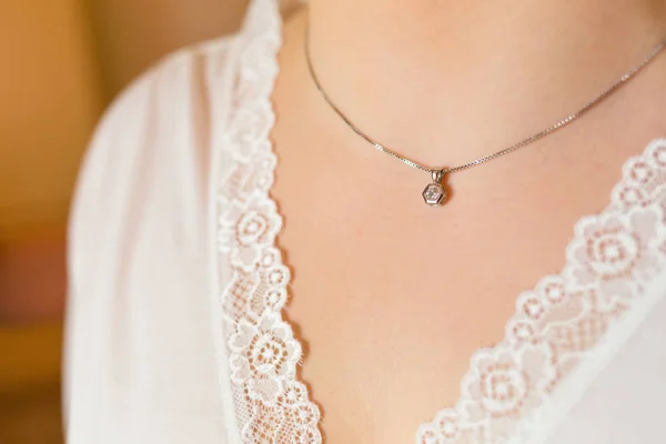 Bride necklace of beautiful pearl — Stock Photo, Image