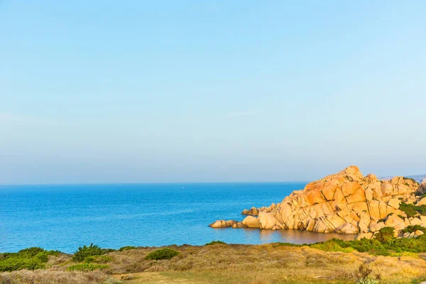 Cala Spinosa à Santa Teresa de Gallura en Sardaigne . — Photo