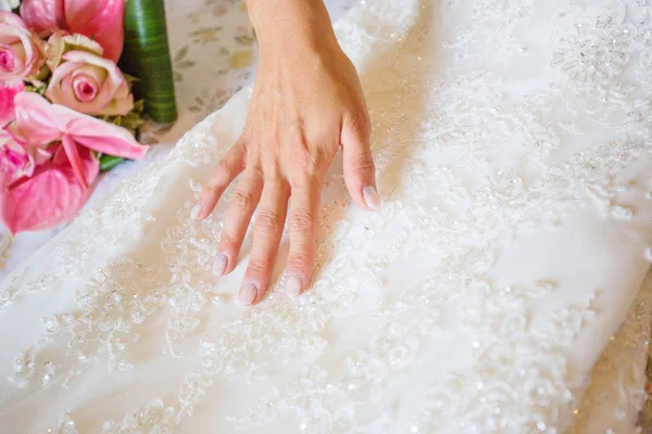 Vestido de novia —  Fotos de Stock