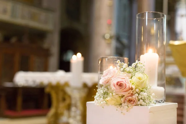 Ceremonia ślubu w kościele — Zdjęcie stockowe