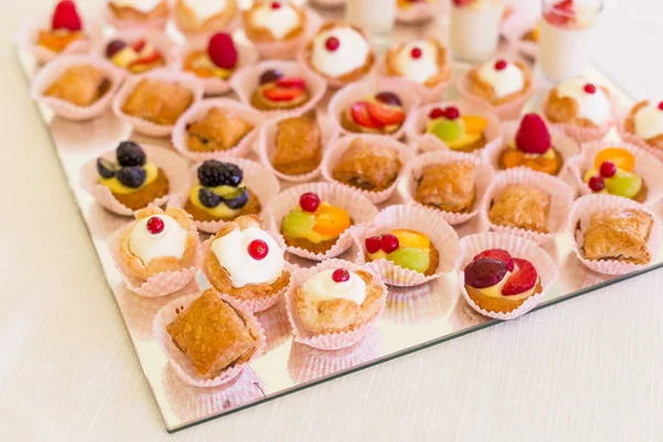 Mini dessert assortiti — Foto Stock