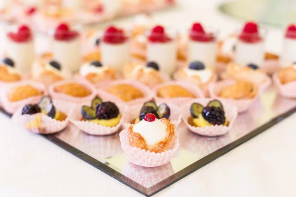 Assortiment mini dessert — Stockfoto