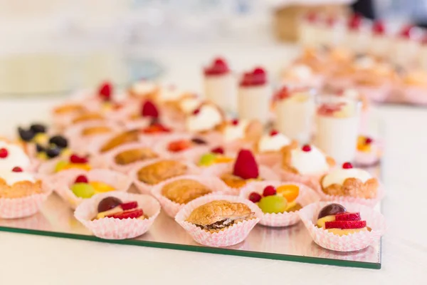 Assortiment mini dessert — Stockfoto