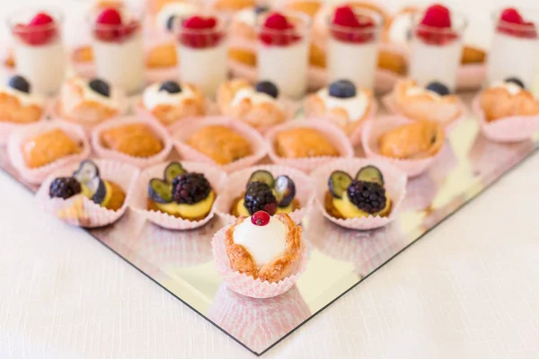 Mini dessert assortiti — Foto Stock