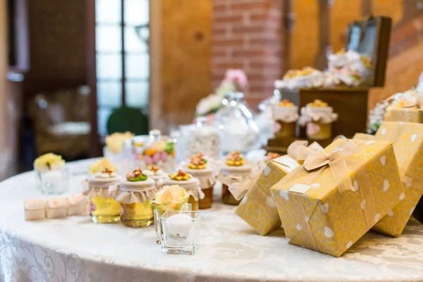 Wedding favors for wedding guests — Stock Photo, Image
