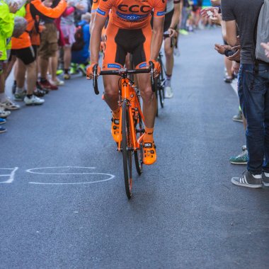 Oropa, İtalya - 20 Mayıs 2017:Cyclists Castellania-Oropa, 100 edition İtalya Bisiklet Turu, İtalya Bisiklet Turu 14 aşamasında katılmak.