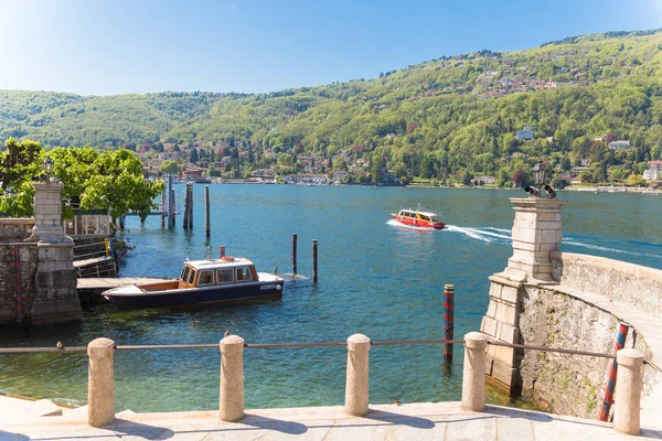 Jezero Maggiore, ostrov Bella, Stresa, Itálie — Stock fotografie