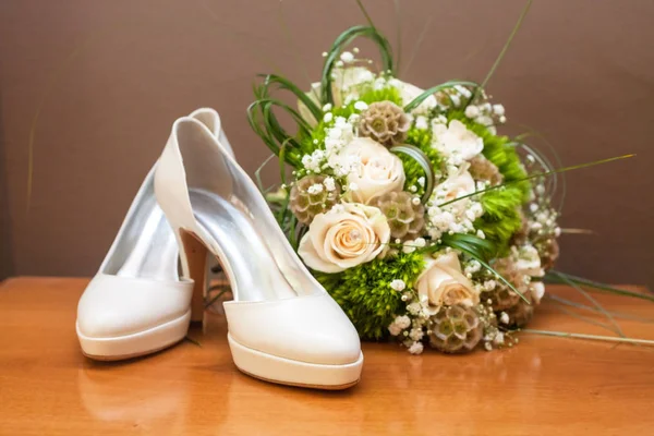 Belle Scarpe Bianche Sposa — Foto Stock