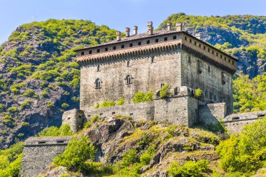 VERRES Kalesi, Aosta Vadisi, Kuzey İtalya