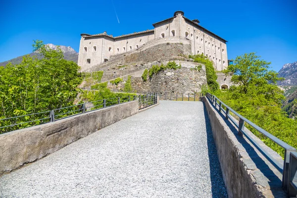 Fort Bard, Valle de Aosta, Italia — Foto de Stock