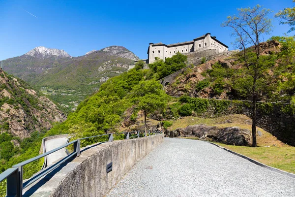 Fort Bard, Valle de Aosta, Italia — Foto de Stock