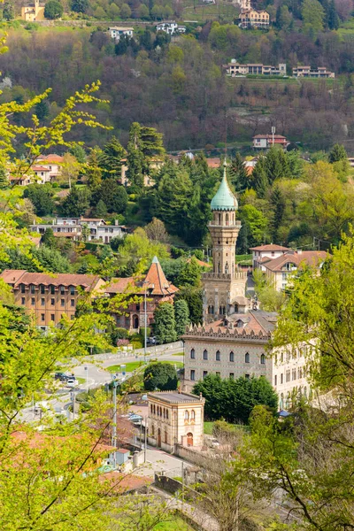 Villa de lujo Crespi en el lago Orta, 2 estrellas Michelin italiano resta — Foto de Stock