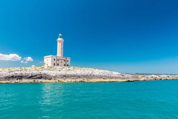 Vue sur le phare de Vieste dans les Pouilles, Italie du Sud — Photo