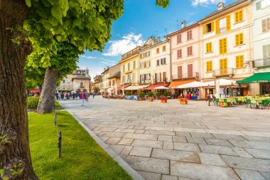 Lake Orta, 07 Mayıs 2012. San Giulio adadan, Piedmont görüntülemek, 