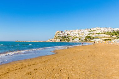 Peschici, apulia, İtalya, 29 Mayıs 2017. Peschici, İtalya'nın doğal bir görünüm