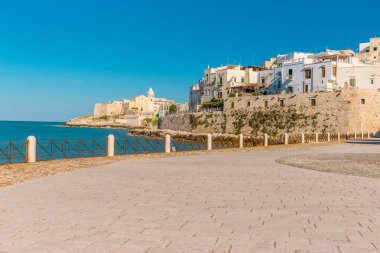 Vieste görünümü, Apulia, Güney İtalya