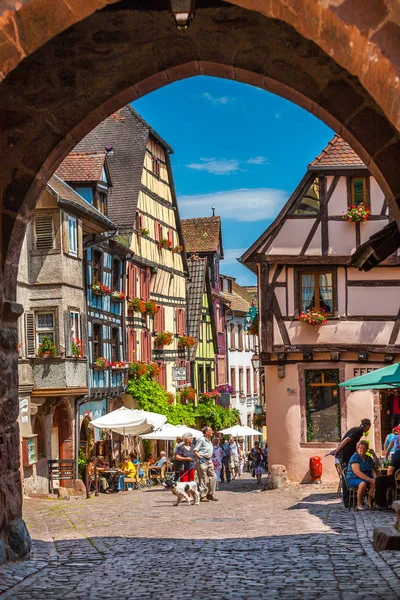 18 juin 2012. Riquewihr en Alsace. Route des vins célèbre — Photo