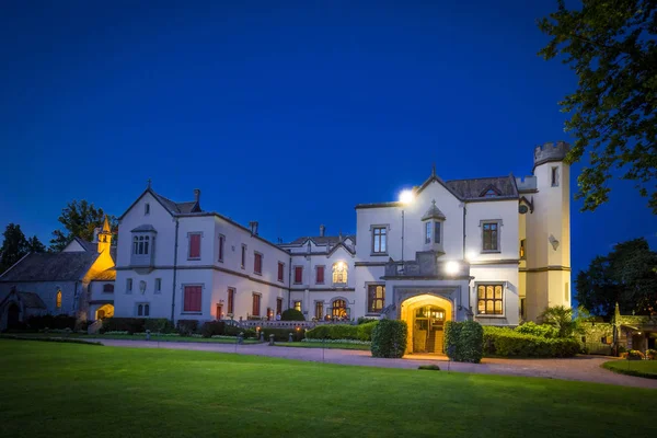 Hochzeitsempfang in dal pozzo castle, arona, piemont, italien. — Stockfoto