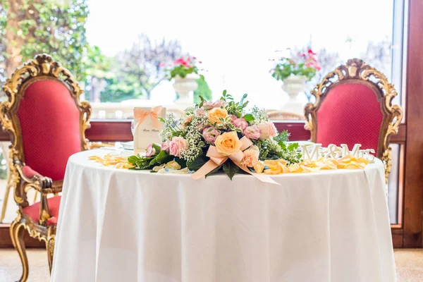 Свадебные столы — стоковое фото