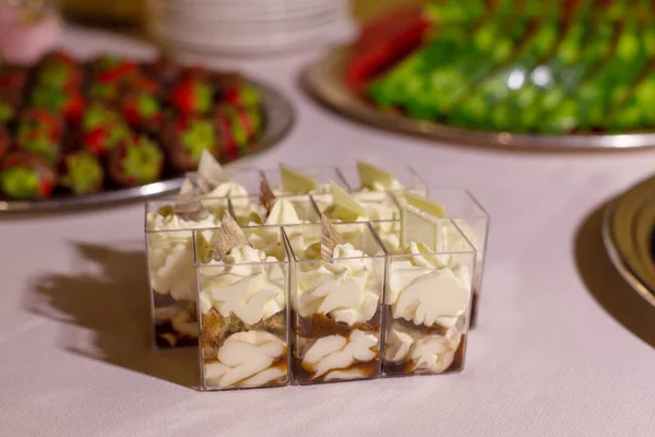 Deliziosi Mini Dessert Mini Torte — Foto Stock