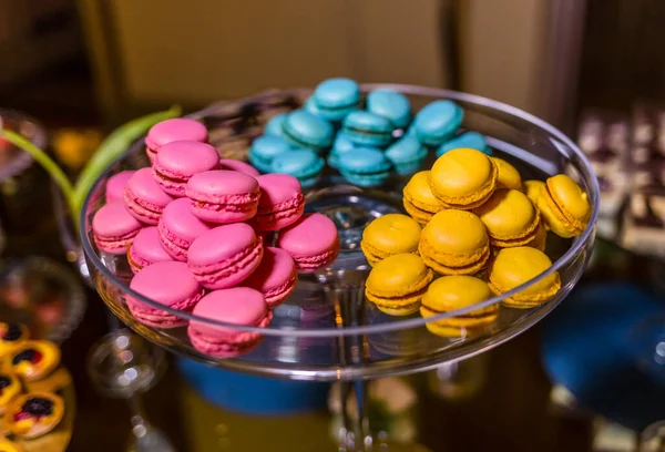 Macarons Coloridos Franceses Tradicionales —  Fotos de Stock
