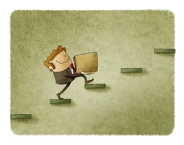Homem de negócios com uma caixa está subindo alguns passos. conceito de ascensão ao sucesso — Fotografia de Stock