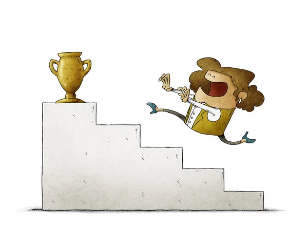 Femme d'affaires monte quelques escaliers pour atteindre un trophée d'or. isolé — Photo