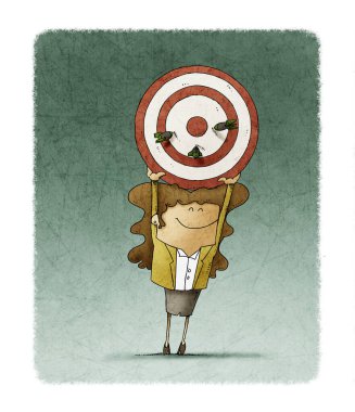 İş kadını, üç dartı saplanmış bir hedefi tutuyor. İnsan kaynakları kavramı.