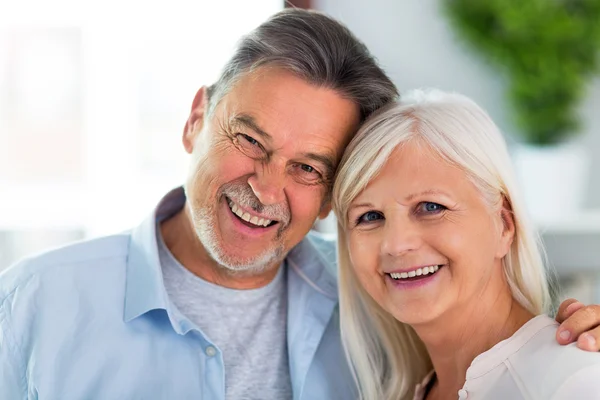 Senior couple at home — Stock Photo, Image