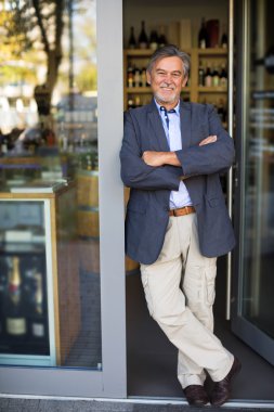 Şarap dükkanı sahibi