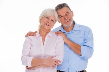 Ayakta kalan yaşlı çift