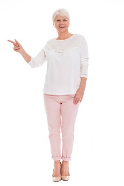 Olgun kadın işaret