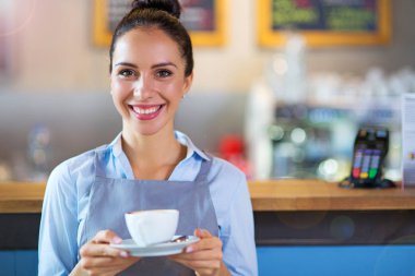 Kahve Dükkanı barista hizmet kahve