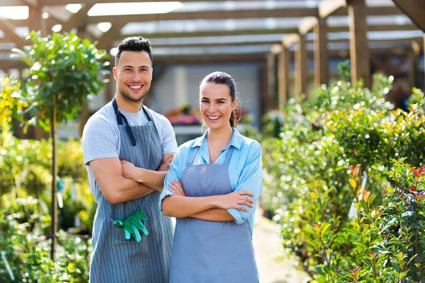 Centro de Jardín Empleados — Foto de Stock